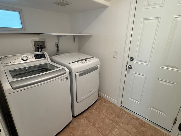 3rd image of 2479 Rikkard Dr