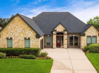 606 Edgewood Dr W, Montgomery, TX 77356