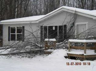 7541 Newson Rd, Petoskey, MI 49770