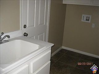 5th image of 4009 Lariat Dr