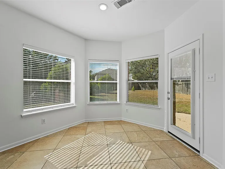 26422 Creston Woods Dr — Photo 16