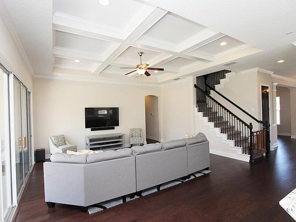 3rd image of 351 Oxford Estates Way