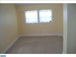 4th image of 1349 E Prospect Ave