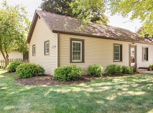 8309 Hillside Rd, Woodstock, IL 60098