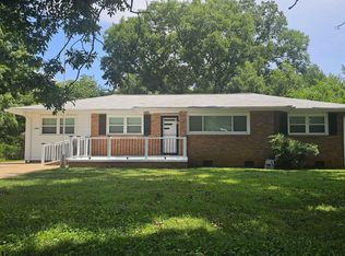 3725 Broadmor Rd NW, Huntsville, AL 35810