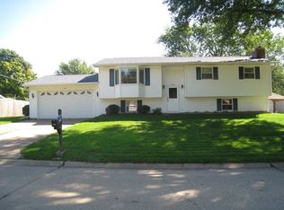 629 12th Ave, Hampton, IL 61256