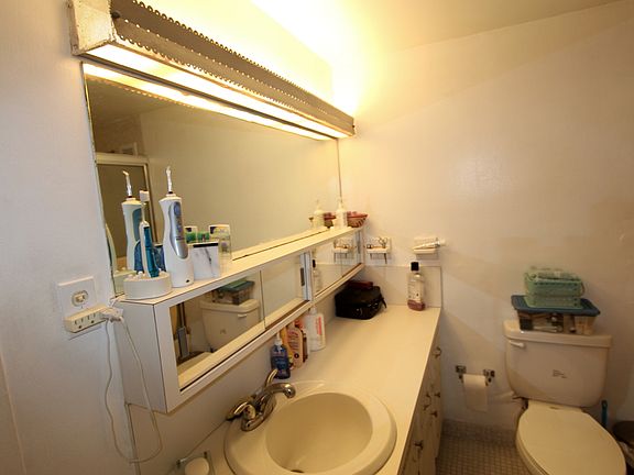 4th image of 1000 West Ave APT 417