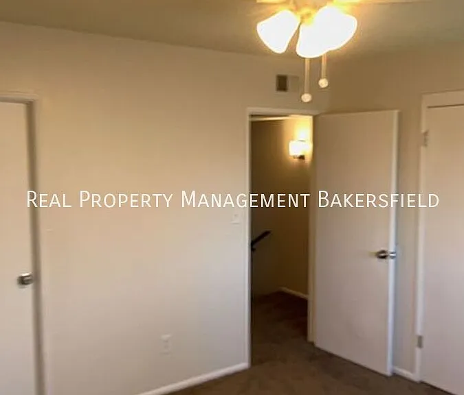 2423 Olive St #2423 — Photo 10