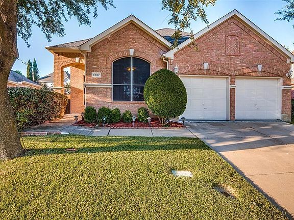 2nd image of 9807 Hickory Hollow Ln