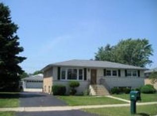 10318 S Kathy Ct, Palos Hills, IL