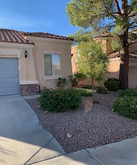 265 Paloma Vista St — Photo 2