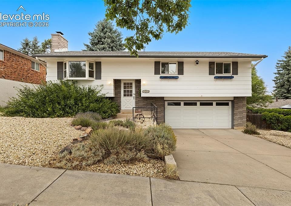 1st image of 2244 Glenwood Cir