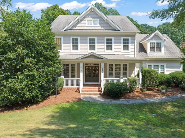 323 Oxfordshire Ln, Chapel Hill, NC 27517
