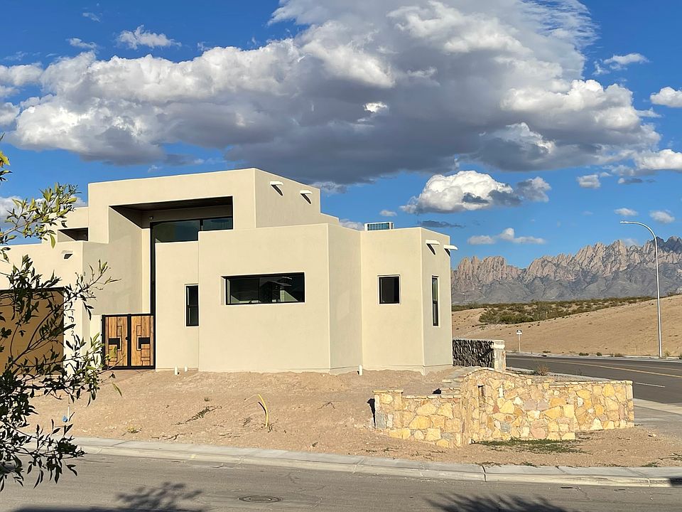 1st image of 1032 Corte Aguila