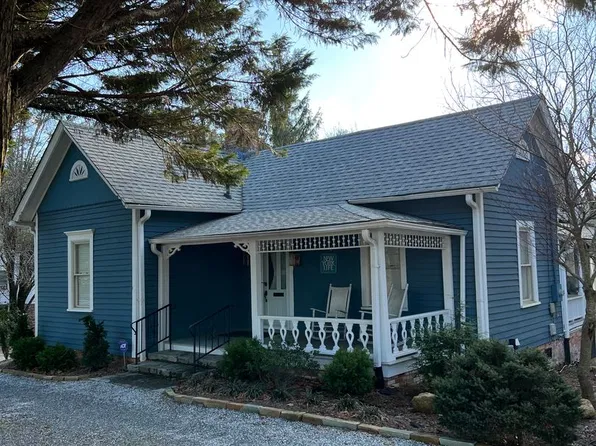 2731 Greenville Hwy, Flat Rock, NC 28731