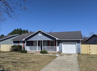 6818 Sugarbin Ln, Fayetteville, NC 28314