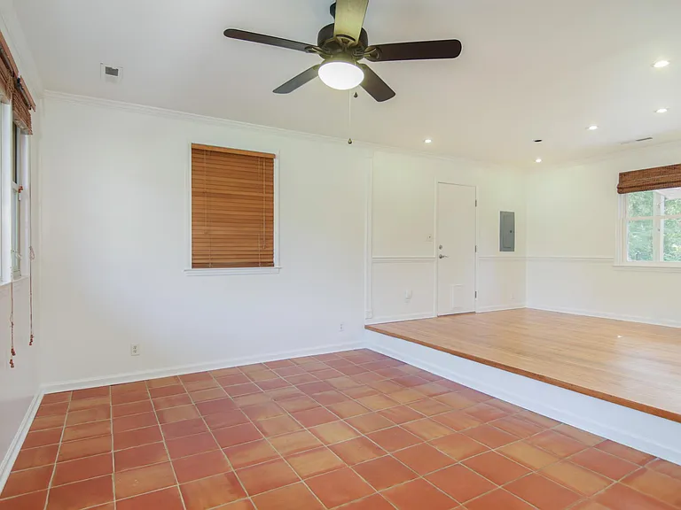1157 Oxbow Dr — Photo 13
