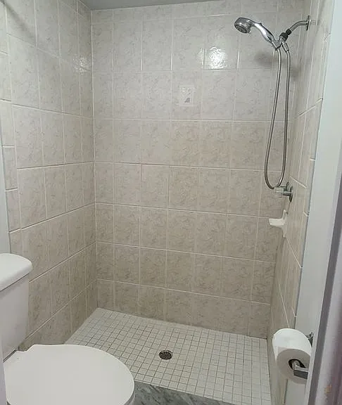 345 24th St NW #14 — Photo 17