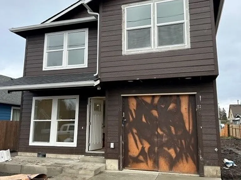 1515 Jefferson St SE — Photo 2