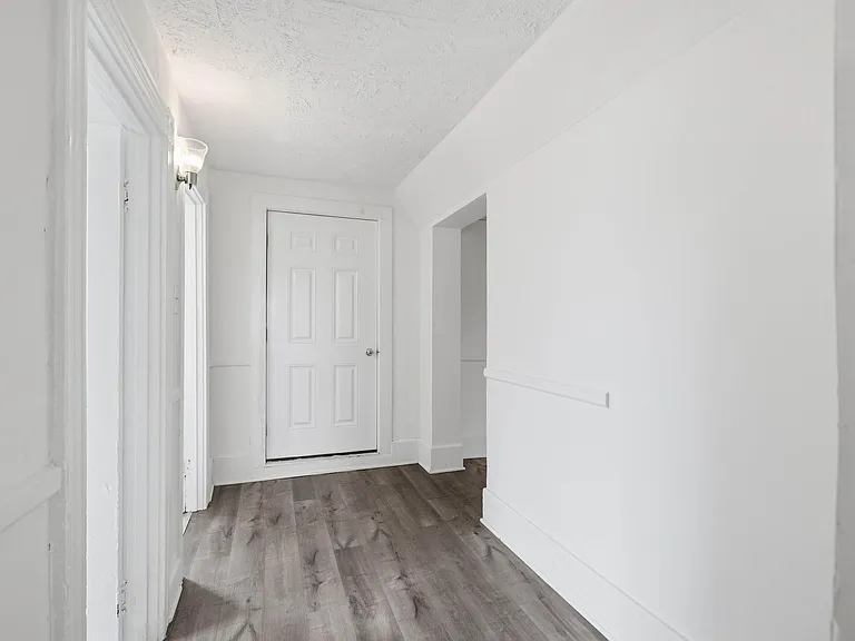 849 Manor St #851 — Photo 19