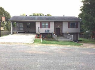 1936 Brentwood Rd, Poplar Bluff, MO 63901