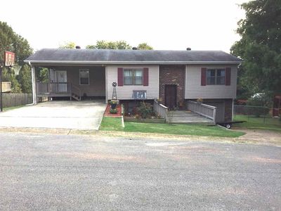 1936 Brentwood Rd, Poplar Bluff, MO, 63901