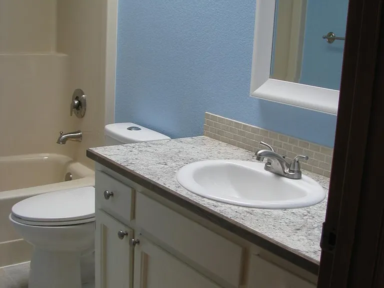 Main bathroom upstairs