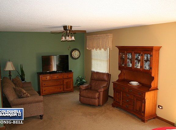 5th image of 1416 Strawberry Hill Dr