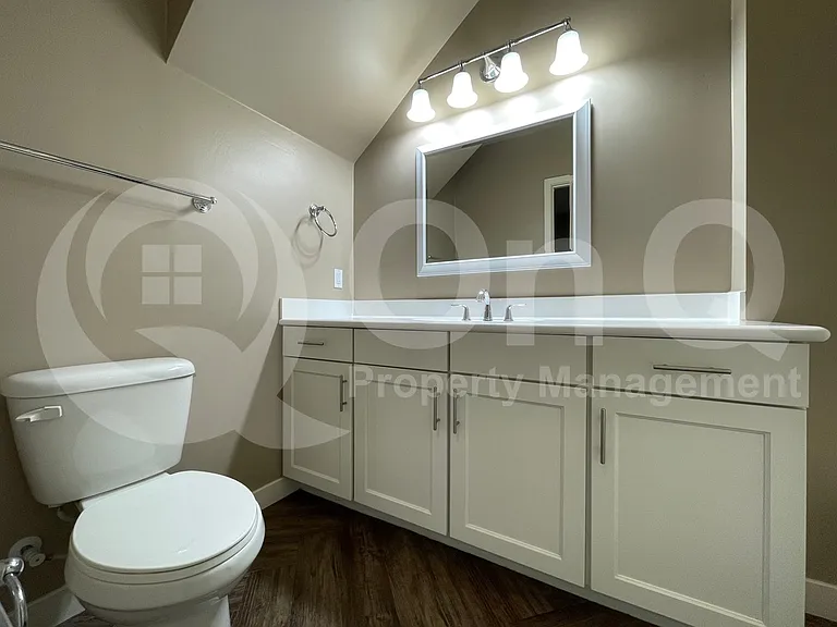 1264 E Curry Rd — Photo 22