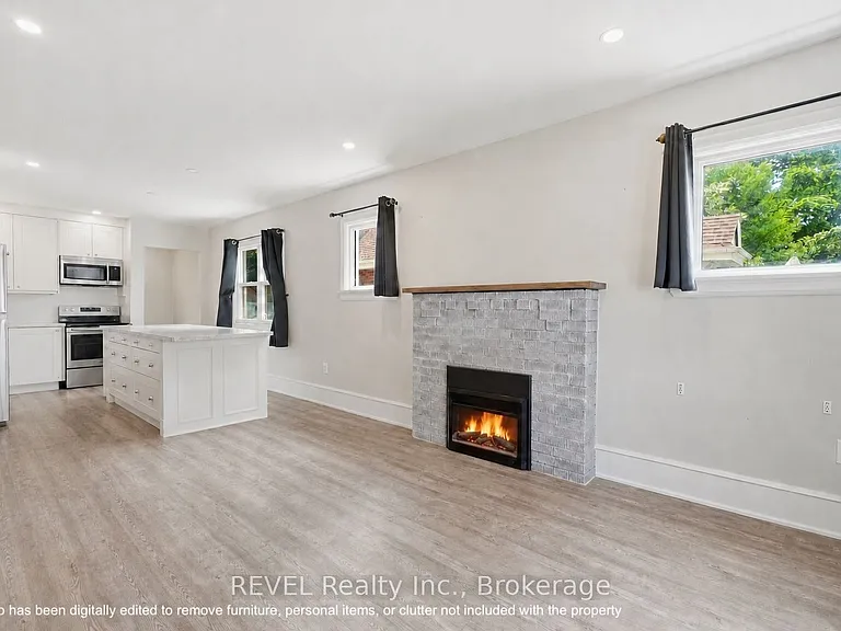 19 Leeper St — Photo 6
