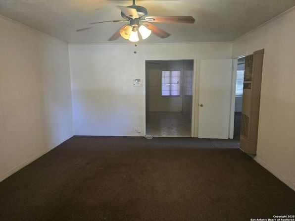 san-antonio-texas-169112895 picture