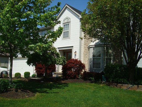 2nd image of 2800 Woods Cres