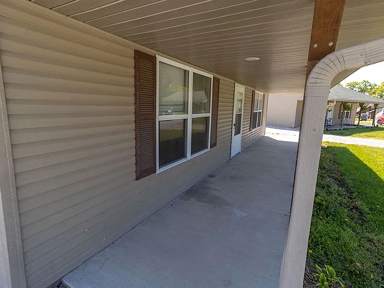 1544 Florence Dr — Photo 28