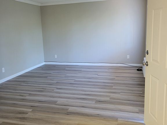 Spacious living room.