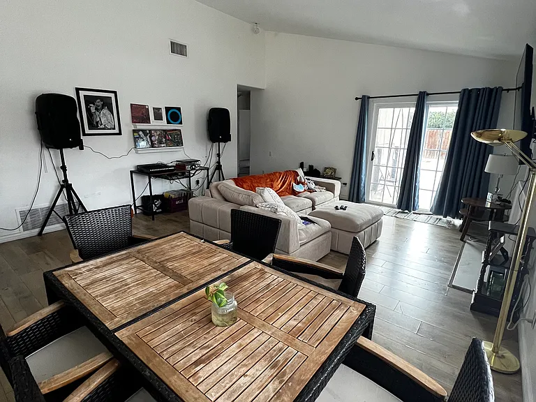 1308 Cherie Ct — Photo 6