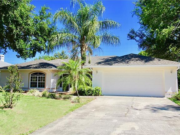 2nd image of 2 Crystal Waters Dr