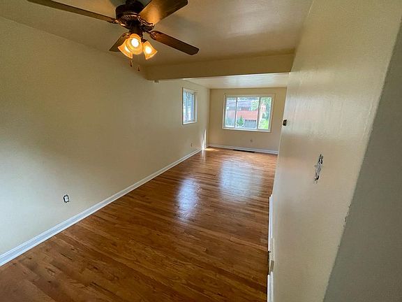 4th image of 423-457 Elias Dr #451