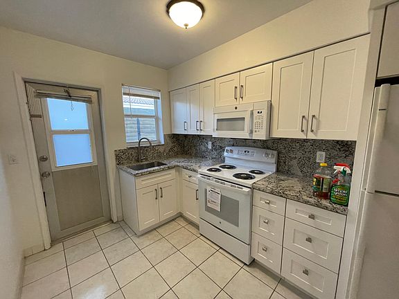 4th image of 2020 NE 56th Ct APT 2