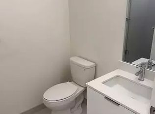 89 Church St #1601, Toronto, ON M5C2G3