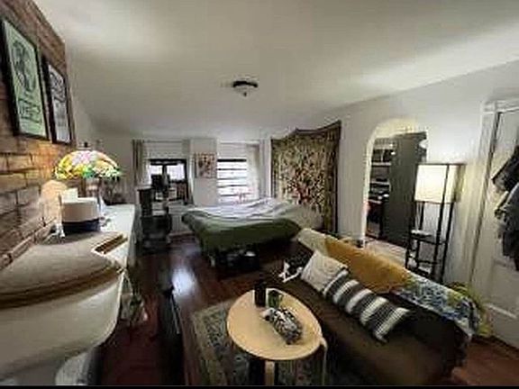 5th image of 284 Halsey St #4