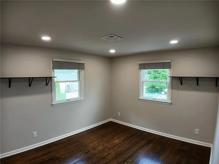 2834 Center St — Photo 29