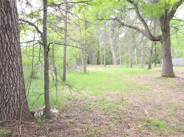 3917 North Shore Drive, Eau Claire, WI 54703