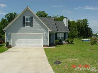 108 Norris Ct, Raeford, NC 28376