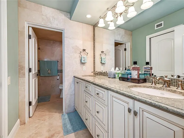 4401 Gulf Shore Blvd N #Penthouse 3 — Photo 18