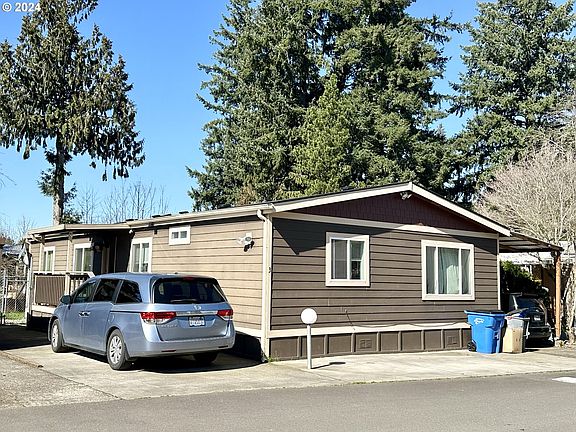 2nd image of 13201 NE 44th St Unit 3