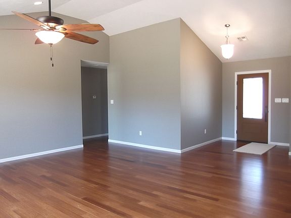 3rd image of 30370 Country Club Pl
