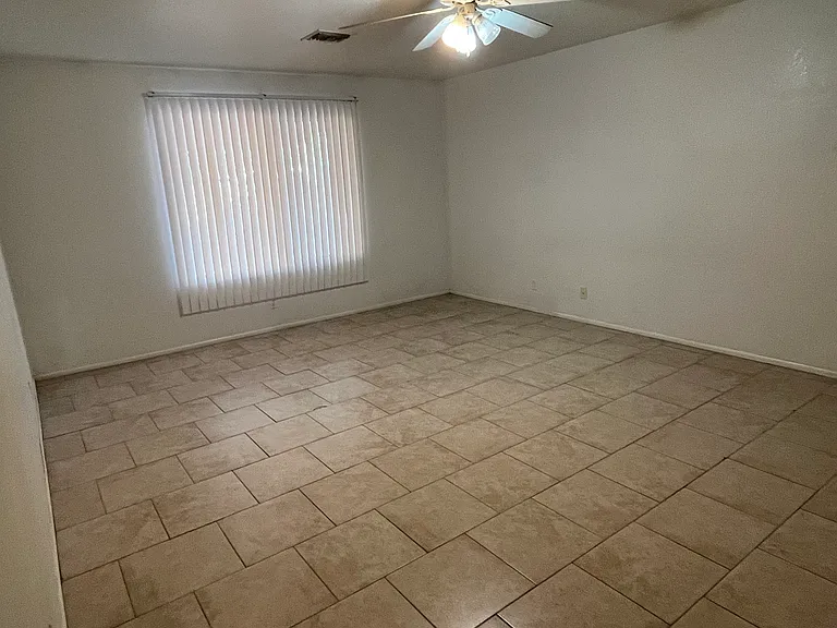 15261 S Cherry Hills Dr — Photo 5