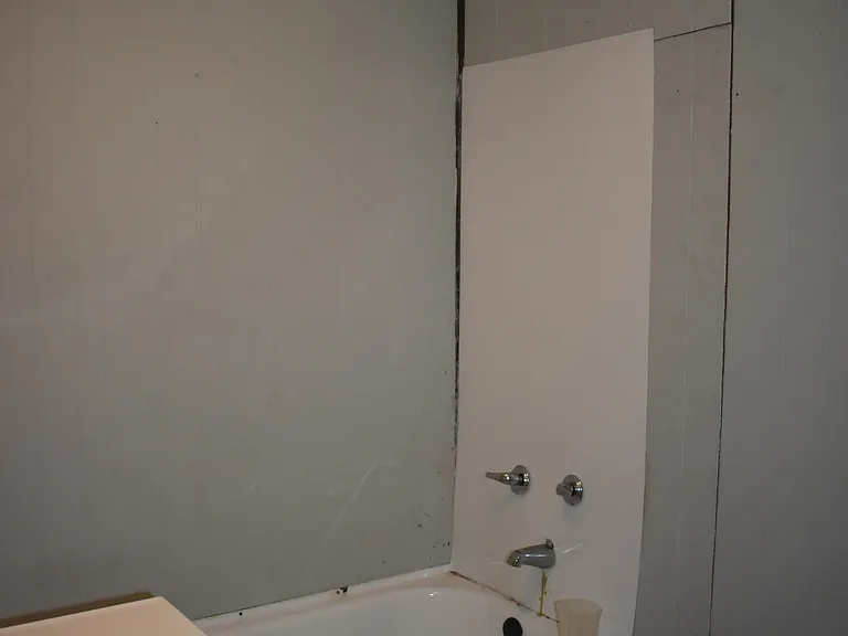1387 Dewey St — Photo 19