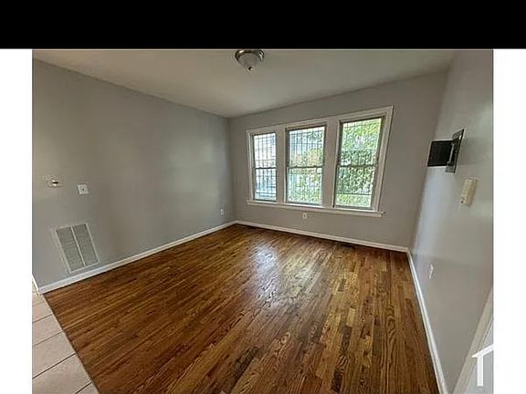2nd image of 637-643 15th Ave #1L