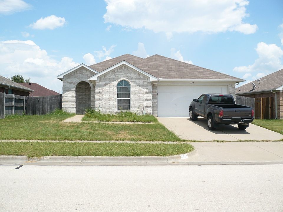 1st image of 7211 Fossil Lake Dr